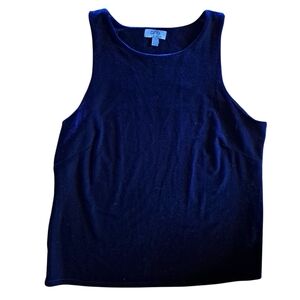 🇨🇦 Dark navy velvet camisole by One, made in Canada. Large